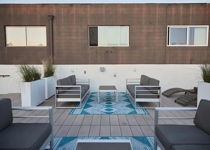 The Redline Venice Los Angeles